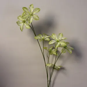Stelo di fiore artificiale verde dettaglio per decorazione matrimonio e sfondo.