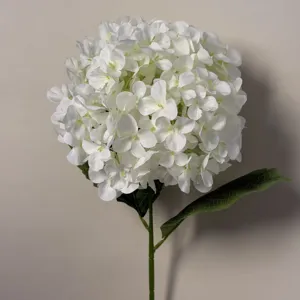 Stelo di fiore di ortensia bianca artificiale per bouquet da sposa e decoro domestica.