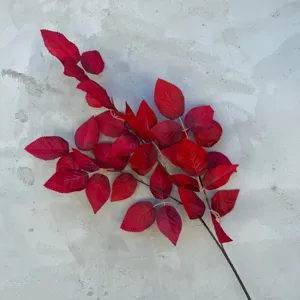 Künstlicher roter Blätterzweig für Blumenarrangements, Hochzeitsdekoration und Heimdeko.