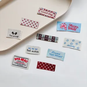 Koreaanse Stijl Geborduurd Geweven Label DIY Stoffen Label Voor Kleding Tassen Sokken Haaraccessoires Bloemen Strik Stippen Label Patch