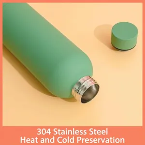 Stainless steel insulated water bottle, double wall travel sports thermos cup green.