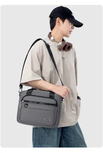 Modische Business Umhängetasche für Herren, graue Schultertasche mit viel Stauraum.