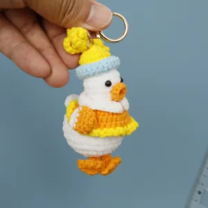 Llavero de Peluche de Pato Van Gogh Hecho a Mano a Ganchillo Lindo Colgante de Animal de Hilo Tejido para Decoración de Mochila