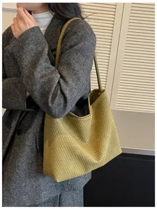 Sac à épaule tressé détail, sac sous les aisselles rétro chic pour femmes de bureau.