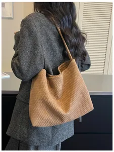 Sac à épaule tissé chic pour femme, sac cabas sous les bras rétro décontracté, sac quotidien