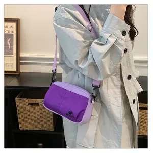 Bolso bandolera ligero de nailon para mujer, bolso informal para teléfono con bolsillos.