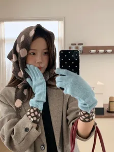 Retro knit polka dot triangular scarf and warm gloves set for women daily autumn winter