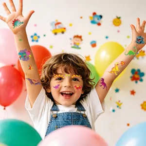 Autocollant de tatouage de dinosaure de dessin animé temporaire pour enfants scène détaillée art.