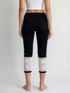 Women cropped black jeans with white lace hem, casual stretch denim trousers for summer.
