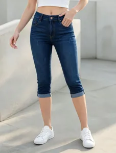 Jeans capri da donna slim elasticizzati, pantaloni corti denim blu scuro vita alta.