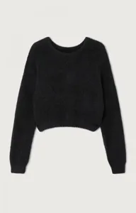 Black cropped fuzzy pullover sweater for women, comfortable long sleeve knitwear top.