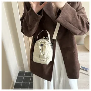 Borsa a tracolla chic da donna, mini borsa alla moda con coulisse, elegante borsa giornaliera.