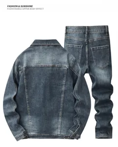Homme retro bleu gris veste en jean et pantalon droit set casual mode streetwear.