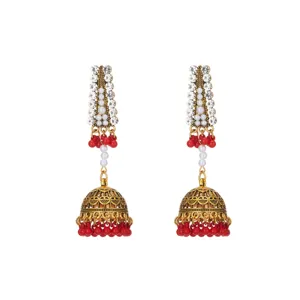 Boucles d'oreilles jhumka or antique avec strass, perles blanches et perles rouges en design de gland.