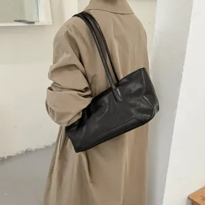 Schlichte Damen schwarze Umhängetasche schicke Achseltasche stilvolle Alltagstasche Handtasche