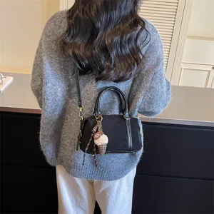 Chic retro women crossbody bag Korean style minimalist shoulder bag vintage fashion handbag