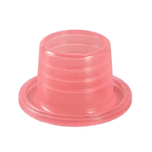 Dettaglio guarnizione in silicone rosa, rondella per rubinetto a tenuta stagna universale 1/2 pollice.