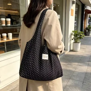 Bolso de hombro de gasa con lunares, textura plisada gran capacidad para trabajo y estudio.