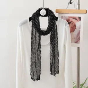 Schwarze, transparent gepunktete, plissierte Schal-Variante, leichtes Chiffontuch Damen.