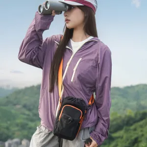 Outdoor sports lightweight casual crossbody mobile phone bag, fashionable and versatile.