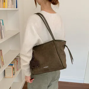 Sac cabas epaule en daim grande capacite vintage sac a main pour loisir femme chic