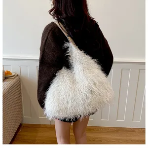 Sac à bandoulière pelucheux d'hiver pour femme sac fourre-tout doux élégant automne