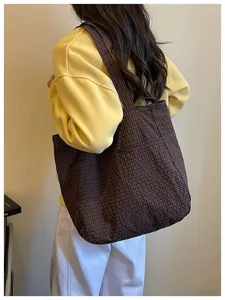 Koreanischer karierter Stoff Shopper für Damen, große Schultertasche für den Pendleralltag.