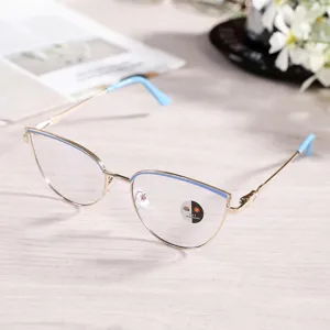 Monture de lunettes anti-lumière bleue œil-de-chat en métal rétro avec embouts bleus détail