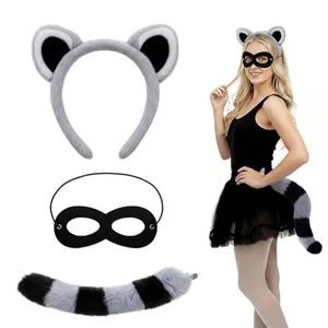 Set costume da procione per Halloween con cerchietto orecchie, maschera e coda morbida.