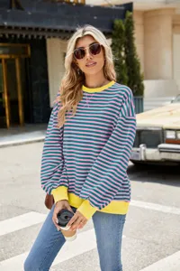 Detailansicht Damen Herbst Winter gestreifter Colorblock lässiger Pullover langarm Sweatshirt.