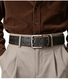 Cintura uomo pelle con fibbia doppio ardiglione vintage casual jeans pantaloni dettaglio.