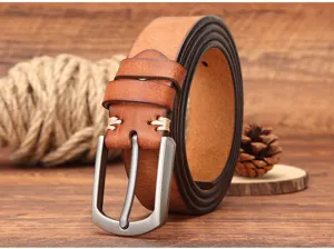 Ceinture en cuir veritable artisanale retro pour homme boucle ardillon pantalon details vue.