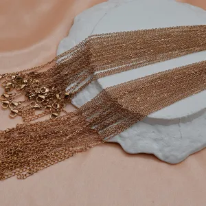 Chaîne en O en or rose en acier inoxydable accessoires de bijoux DIY, vue détaillée.