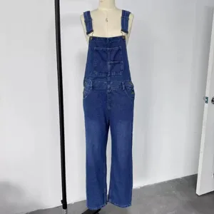 Women's loose washed blue denim overalls, casual bib pants with multi pockets and adjustable straps.
