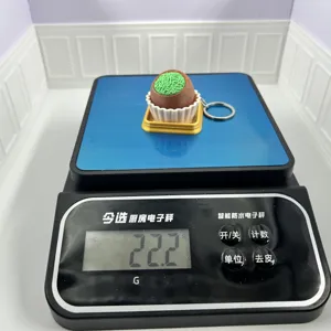 3D gedruckter Schokoladen Stil Fidget Clicker Schlüsselanhänger süßer Taschen Anhänger Detail