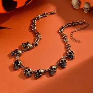 Punk gothiek retro schedel bot metalen ketting, vintage bronzen choker ketting voor dagelijks.