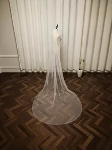 Long bridal pearl veil ivory wedding tulle trailing headpiece elegant ceremony accessory
