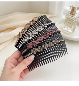 Set van elegante strass haarkammen, sprankelende kristallen zijkammen voor dameskapsels en styling.