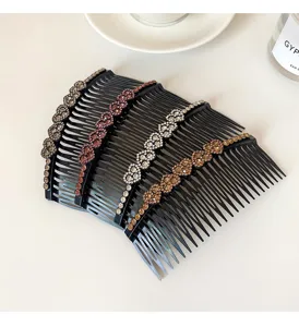 Strass pony steekkam detailweergave, elegante zwarte haarlijm voor dames haarstyling.