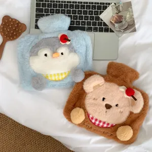 Plüsch Wärmflasche Bezug mit süßem Cartoon Tierdesign, weicher und warmer Handwärmer für Winter.