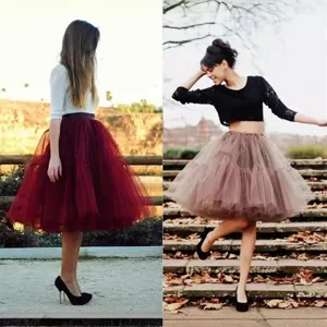Jupe tutu en tulle plissé femme, jupe courte en filet style mode pour fête et loisirs.