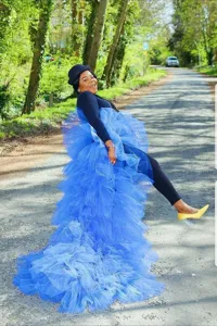 Women blue mesh tulle detachable train skirt fluffy tutu cake skirt for photography.