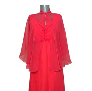 Rode chiffon maxi jurk met bijpassende cape elegante vintage stijl vloeiende zomer dameskleding