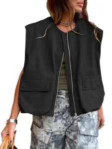Gilet cargo senza maniche da donna chiusura con zip capospalla casual moda streetwear chic.