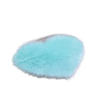 Tapis fausse fourrure en forme de coeur nordique tapis pelucheux pour chambre salon