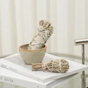 Bastón de salvia blanca natural para meditación, yoga y purificación de espacios.