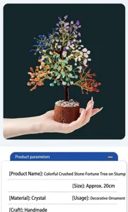 Vue detaille de l'arbre a argent en cristal colore sur socle en bois pour decoration.
