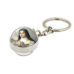 Katholieke Heilige Theresia glas cabochon koepel hanger sleutelhanger met metalen ring.