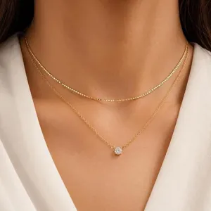 Elégant collier double couche en or avec pendentif zircon rond étincelant pour femmes chic
