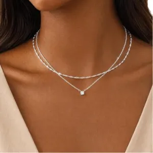 Collier double couche en zircon élégant pour femme, bijoux ras de cou argenté vintage chic.